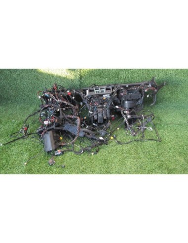 MOLDURA RENAULT TRAFIC CAJA CERRADA - 98130