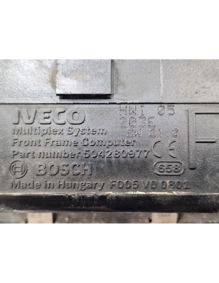 COLECTOR ESCAPE NISSAN L - 60 095 - 102022