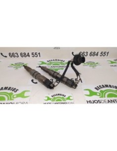 GUARDABARROS BAJO CABINA DERECHO NISSAN ECO - T 100 45/78...