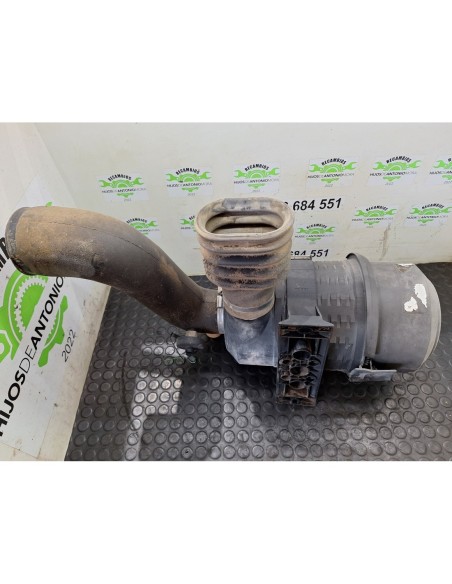 PILOTO TRASERO DERECHO NISSAN CABSTAR - 105966