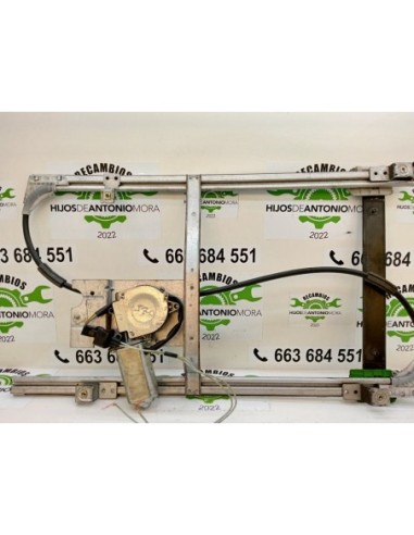 GUARDABARROS FIJO CABINA DERECHO NISSAN CABSTAR...