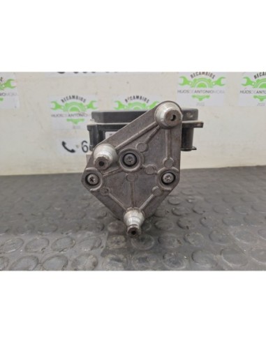 SOPORTE ESPEJO IZQUIERDO VOLVO FL 608 - 110783