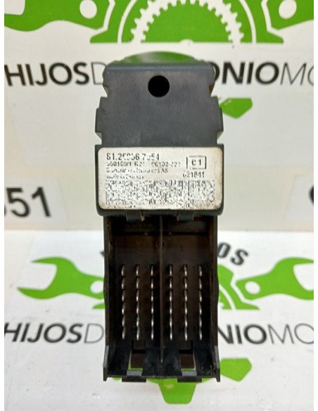 GUARNECIDO DERECHO MALETERO AUDI Q7 - 104240