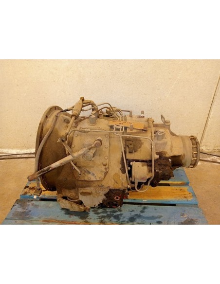 COLECTOR ESCAPE NISSAN TRADE 2 8 - 104658