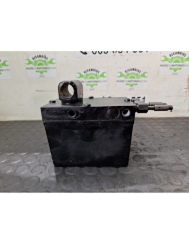 RETROVISOR IZQUIERDO MERCEDES ATEGO 6-CIL...