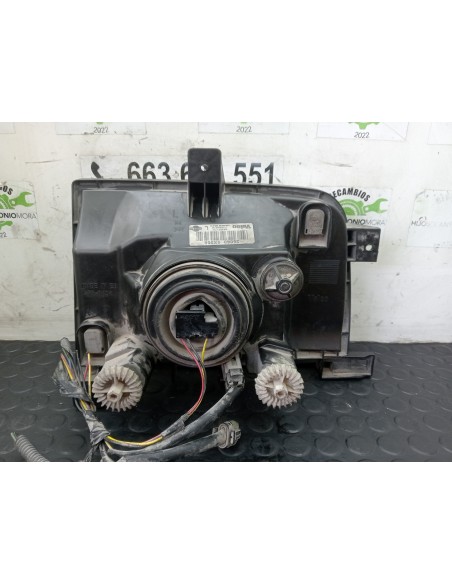 [114087] FARO IZQUIERDO - NISSAN CABSTAR E (01/2002 - 12/2003)