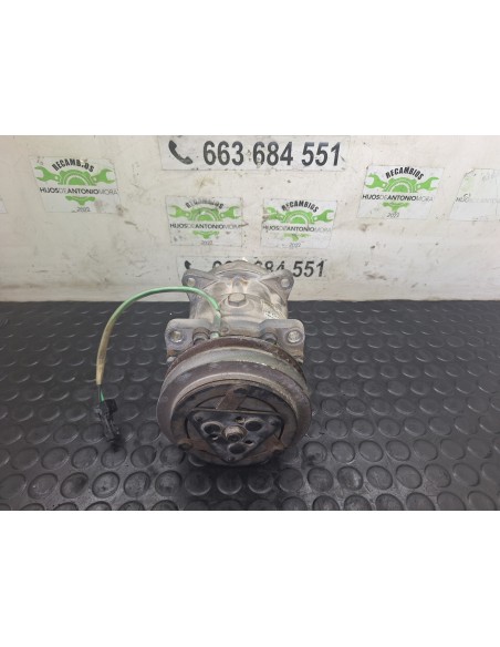 [114079] COMPRESOR AIRE ACONDICIONADO - RENAULT MIDLUM (01/2000 - 12/2013)