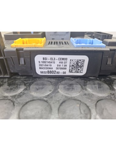 [114058] CAJA RELES / FUSIBLES - PEUGEOT EXPERT...