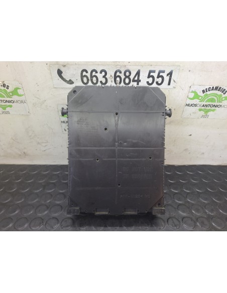 [114058] CAJA RELES / FUSIBLES - PEUGEOT EXPERT FURGÓN