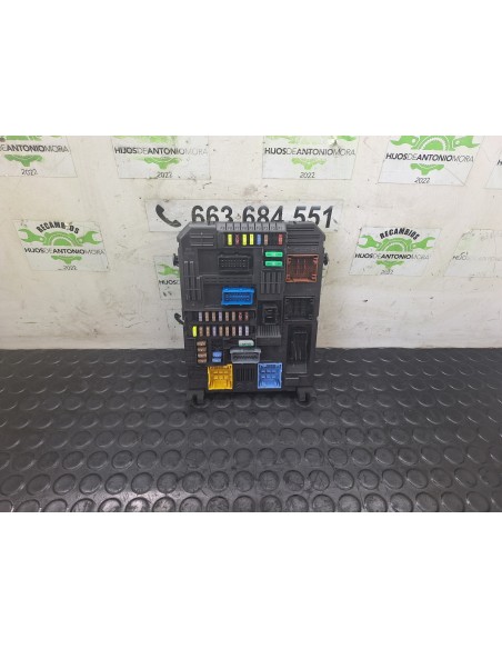 [114058] CAJA RELES / FUSIBLES - PEUGEOT EXPERT FURGÓN