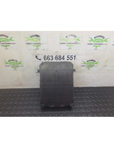 [114058] CAJA RELES / FUSIBLES - PEUGEOT EXPERT FURGÓN