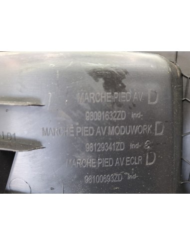 [114038] ESTRIBO DELANTERO DERECHO - PEUGEOT...