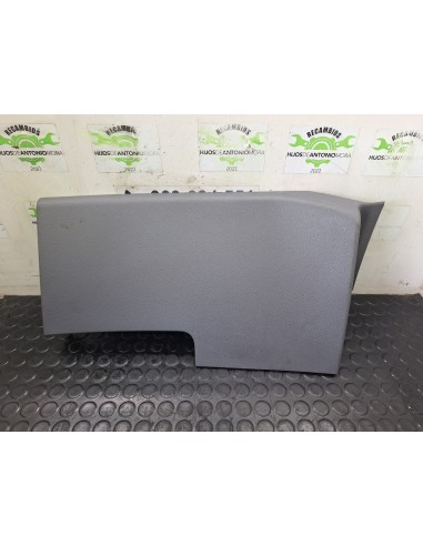 [114035] PLASTICO INTERIOR - PEUGEOT EXPERT FURGÓN