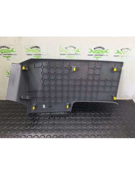 [114035] PLASTICO INTERIOR - PEUGEOT EXPERT FURGÓN