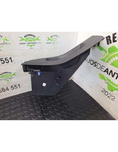 [114023] PLASTICO INTERIOR - PEUGEOT EXPERT FURGÓN