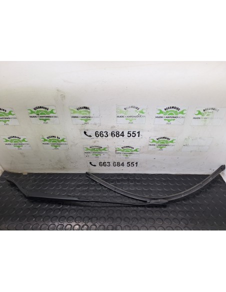 [114021] BRAZO LIMPIA DELANTERO IZQUIERDO - PEUGEOT EXPERT FURGÓN
