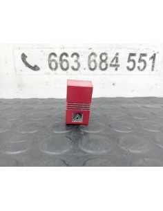 [114006] BOTON WARNING - RENAULT MIDLUM (01/2000 - 12/2013)