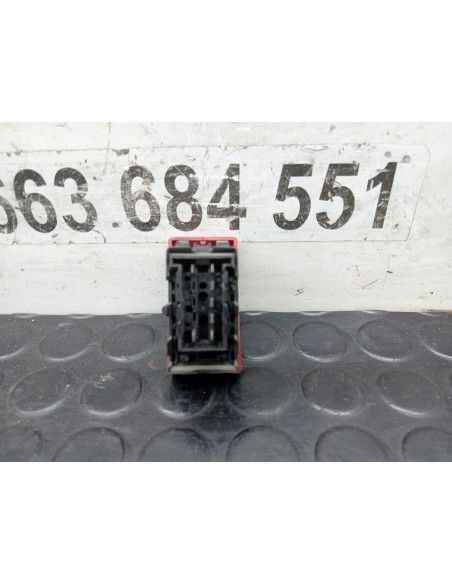 [114005] BOTON WARNING - RENAULT MIDLUM (01/2000 - 12/2013)