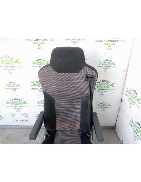 [113957] ASIENTO DELANTERO IZQUIERDO - MAN TGX 35.XXX (01/2007 - ...)