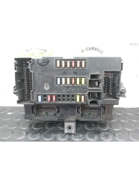 [113932] CAJA RELES / FUSIBLES - IVECO DAILY FURGÓN (01/2014 - ...)