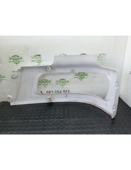 [113882] EMBELLECEDOR FARO DERECHO - DAF SERIE CF85.XXX AB06