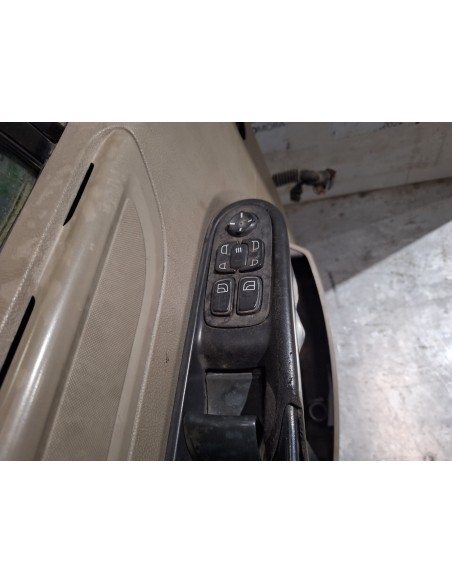 [113854] PUERTA DELANTERA IZQUIERDA - DAF SERIE CF85.XXX AB06