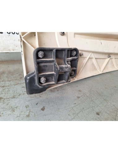 [113776] CALANDRA DELANTERA - VOLVO FL XXX...