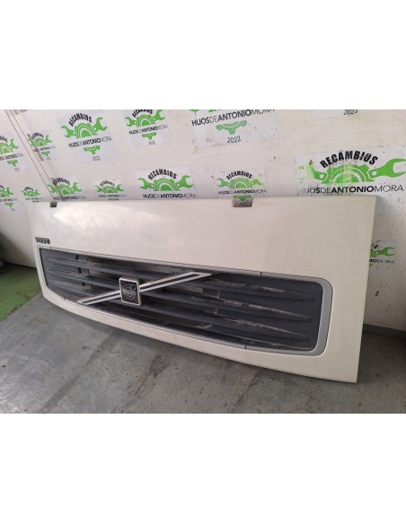 [113776] CALANDRA DELANTERA - VOLVO FL XXX (01/2006 - 01/2013)