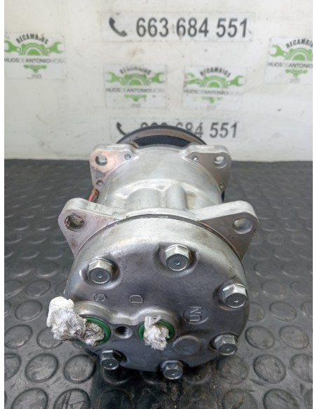 [113681] COMPRESOR AIRE ACONDICIONADO - RENAULT MIDLUM (01/2000 - 12/2013)