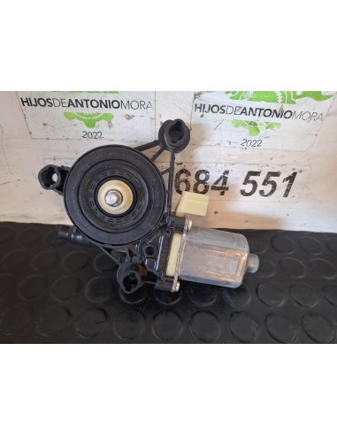 [113583] MOTOR ELEVALUNAS DELANTERO DERECHO -...