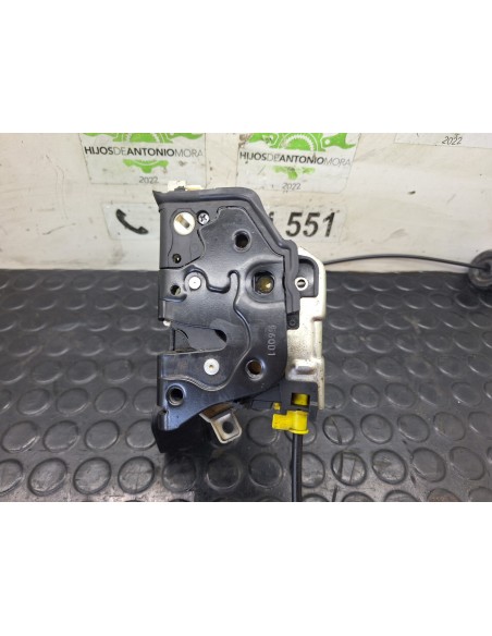 [113540] CERRADURA PUERTA DELANTERA DERECHA - AUDI A8 (D2) (01/1994 - 01/1999)