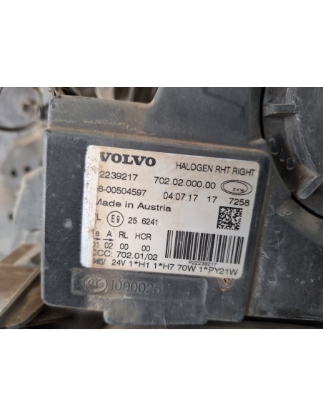 [113531] FARO IZQUIERDO - VOLVO FH 13