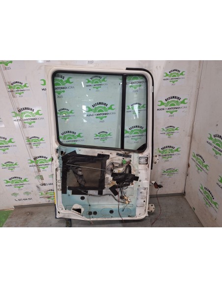 [113435] PUERTA DELANTERA IZQUIERDA - DAF SERIE XF105.XXX (01/2006 - 12/2013)