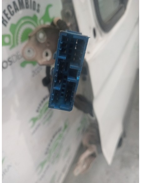 [113429] PUERTA DELANTERA IZQUIERDA - IVECO DAILY CAJA CERRADA