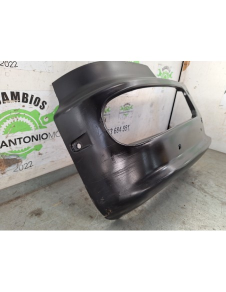 [113428] EMBELLECEDOR FARO DERECHO - MERCEDES ATEGO 2-EJES 18 T /BM 950/2/4 (01/1997 - 12/2004)