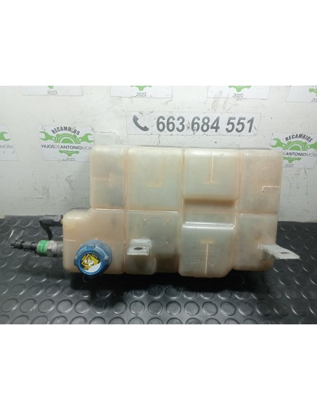 [113379] DEPOSITO EXPANSION - IVECO DAILY FURGÓN (01/2014 - ...)