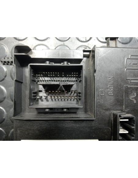 [113361] CAJA RELES / FUSIBLES - FORD TRANSIT CUSTOM KASTEN