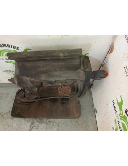 [113178] GUARDABARROS FIJO CABINA DERECHO - RENAULT MAXITY (01/2007 - 01/2011)