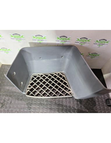 [113136] ESTRIBO DELANTERO IZQUIERO - IVECO...