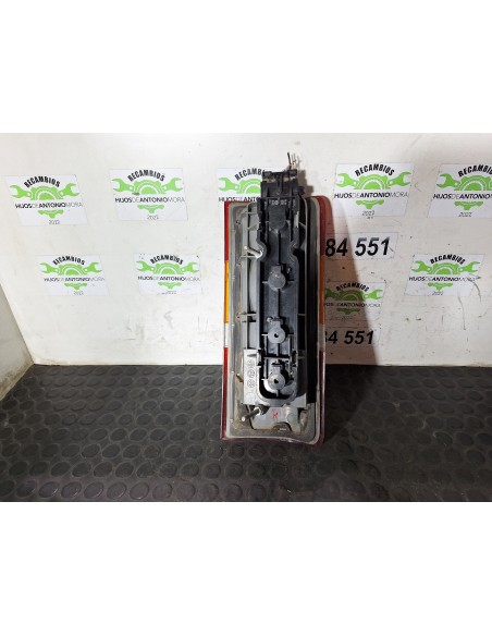 [113066] PILOTO TRASERO IZQUIERDO - FORD TRANSIT, CAJA CERR. CORTO 95