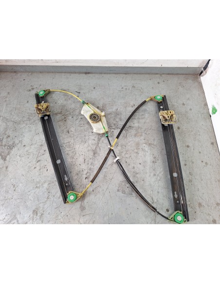 [113059] ELEVALUNAS DELANTERO DERECHO - AUDI A8 (D2) (01/1994 - 01/1999)