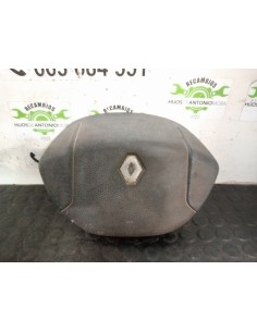 [113022] TAPA VOLANTE - RENAULT MAXITY (01/2007 - 01/2011)