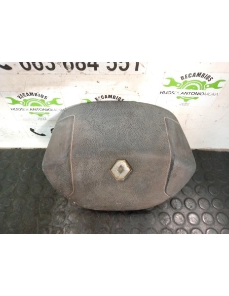 [113022] TAPA VOLANTE - RENAULT MAXITY (01/2007 - 01/2011)