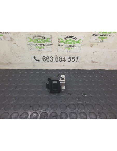 [113020] MANDO ELEVALUNAS DELANTERO DERECHO - NISSAN ECO - T 100.45/78 KW/E2 (01/1996 - ...)