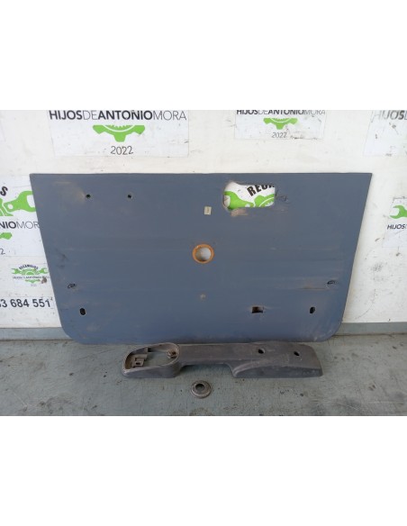 [112950] GUARNECIDO PUERTA DELANTERA DERECHA - RENAULT M 180.13/C MIDLINER E2 (01/1996 - 12/2000)