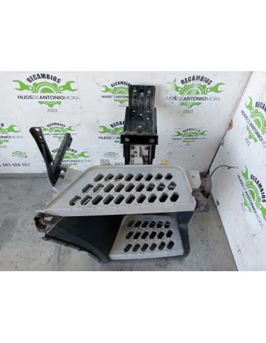 [112893] ESTRIBO DELANTERO DERECHO - VOLVO FH 13