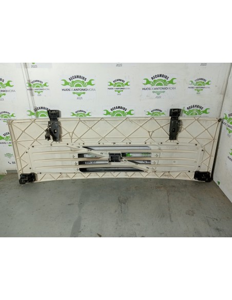 [112890] CALANDRA DELANTERA - VOLVO FH 12 ASTA 2001 E2 / E3