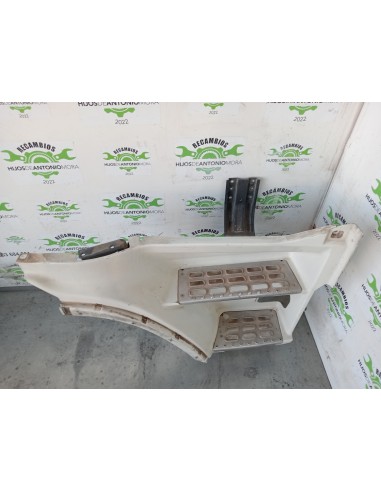 [112889] GUARDABARROS BAJO CABINA DERECHO -...