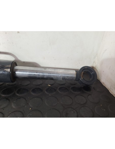 [112880] BOTELLA ELEVAR CABINA - IVECO EUROCARGO TECTOR (01/2001 - 12/2003)