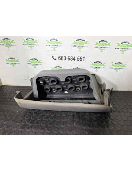 [112857] ESTRIBO DELANTERO DERECHO - NISSAN CABSTAR E (01/2002 - 12/2003)